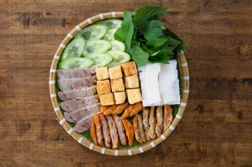 lang vong bun dau mam tom