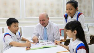 Trung Tâm Ngoại Ngữ Liên Mỹ (UAschools)