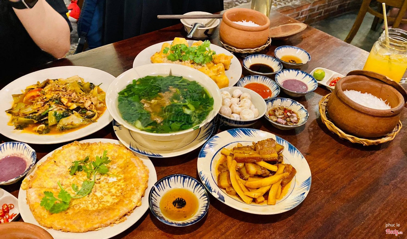 Top những nhà hàng quán ăn đường Nguyễn Thị Minh Khai hấp dẫn 17 com chuan vi bac