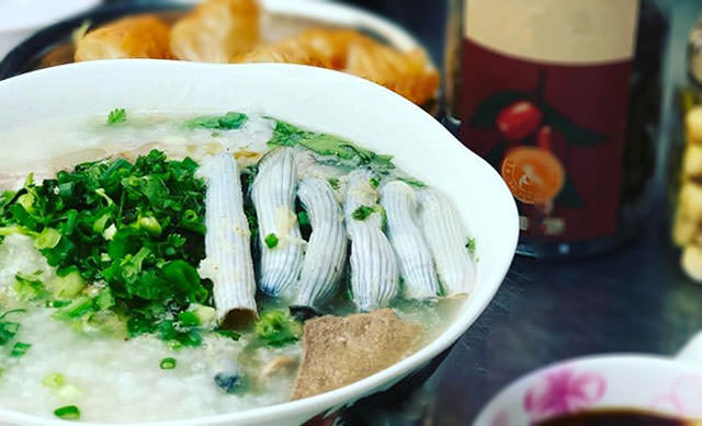 Top 20 Quán Ăn Đường Âu Cơ Ngon 9 sa sung nau chao